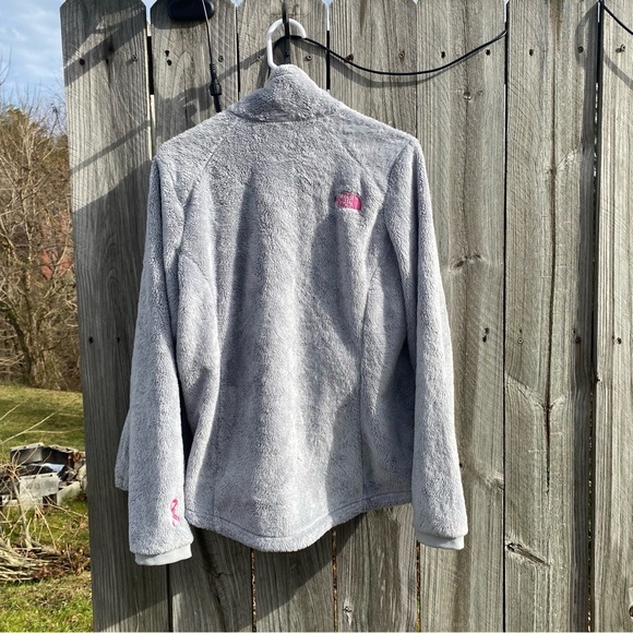GUC The North Face Women’s L Gray Fur Jacket with Breast Cancer Ribbon (1 flaw) - Picture 13 of 15